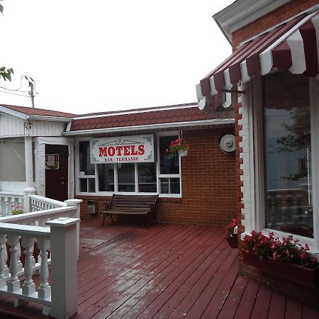 Motel Cote Riviere-du-Loup Bagian luar foto