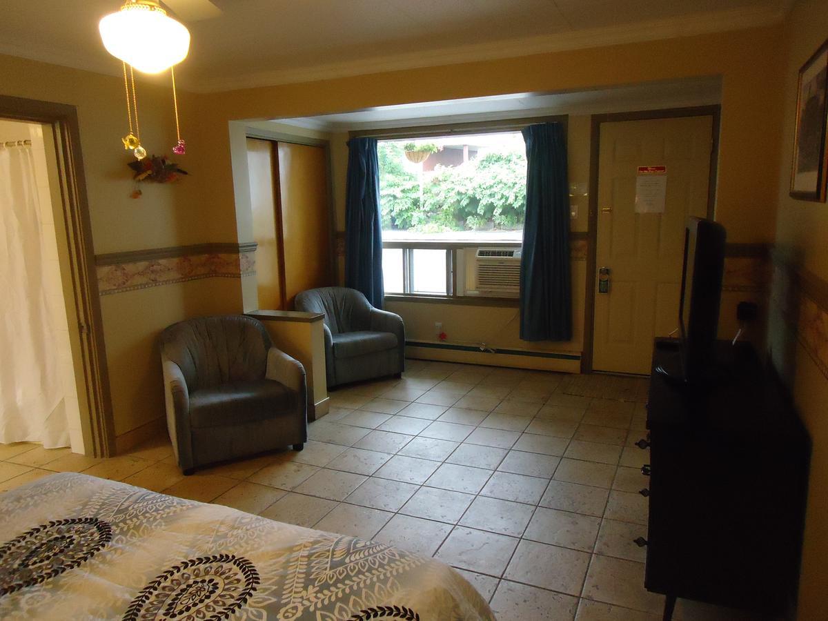 Motel Cote Riviere-du-Loup Bagian luar foto