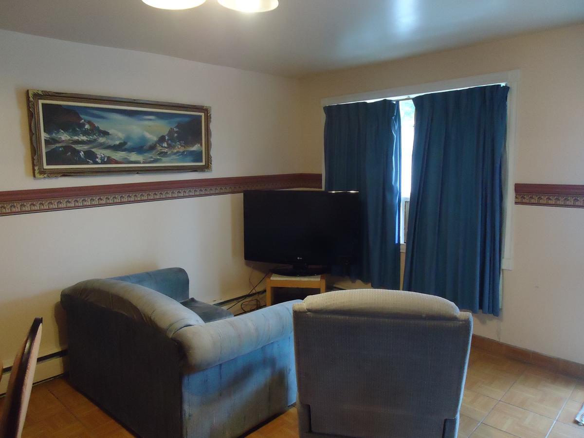 Motel Cote Riviere-du-Loup Bagian luar foto