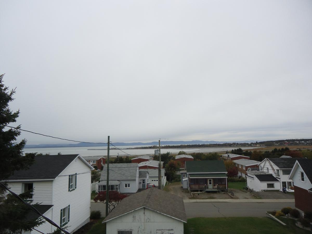 Motel Cote Riviere-du-Loup Bagian luar foto