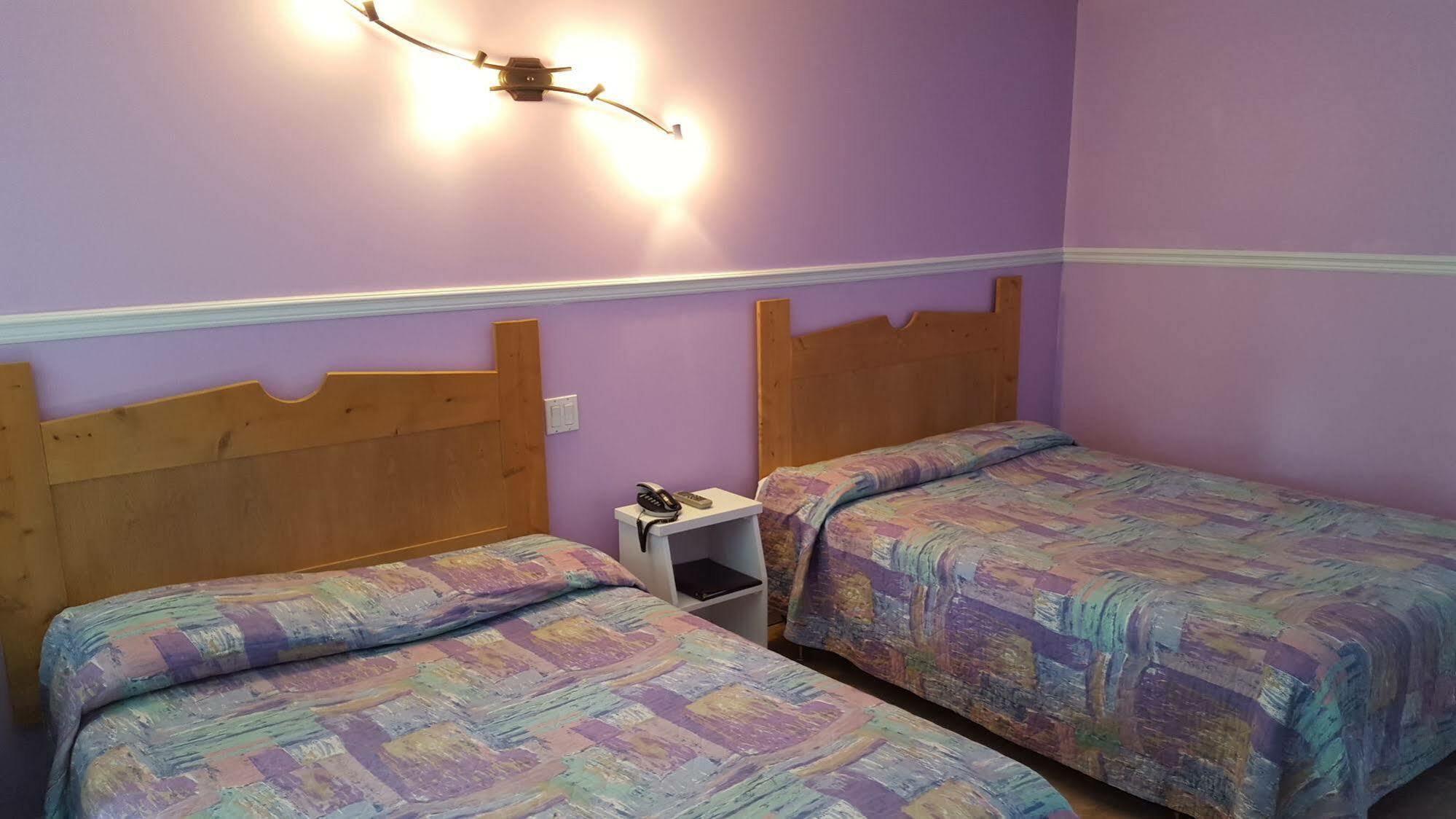 Motel Cote Riviere-du-Loup Bagian luar foto